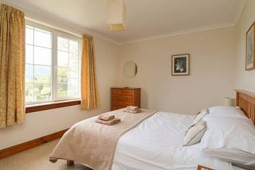 Log Cabin for 3 People in Loch Awe, Scotland, Photo 2