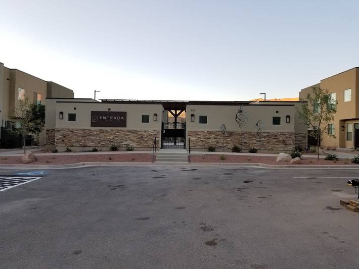 Vacation rental for 10 people, with hot tub and terrace as well as pool in Moab