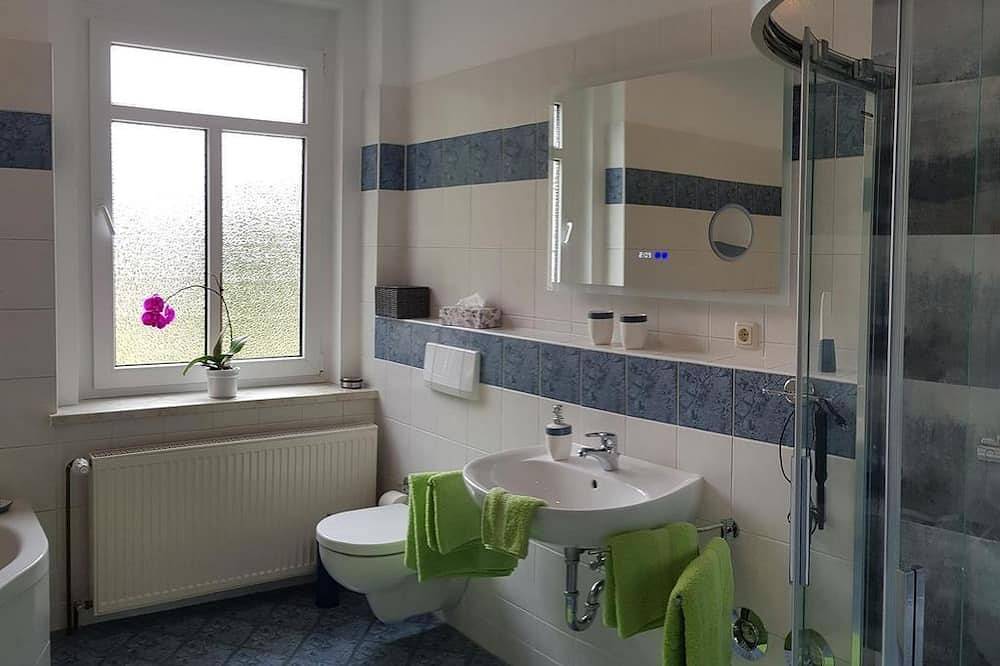 Ganze Wohnung, Ferienwohnung \"Grün\" - Ferienwohnungen Stricker in Bad Muskau, Oberlausitz-Niederschlesien