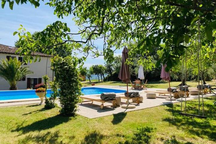 Appartement entier, Appartamento con piscina e giardino tra le colline di Montefalco in Montefalco, Province de Pérouse