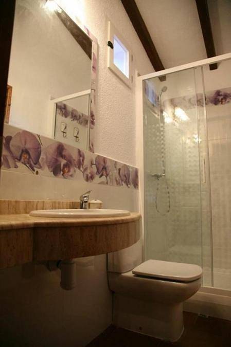 Chalet para 8 personas, con vistas además de piscina y jardín en Serranía Baja - 4