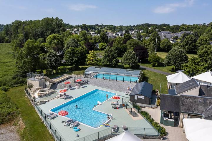 Mobil home pour 4 personnes, avec Terrasse et Piscine à Perrusson