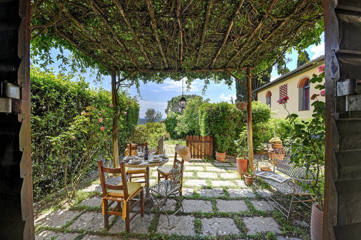 Agriturismo per 5 persone, con terrazza a Rignano sull'Arno