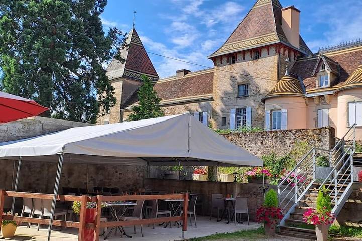 Location de vacances pour 4 personnes, avec jardin à Couches