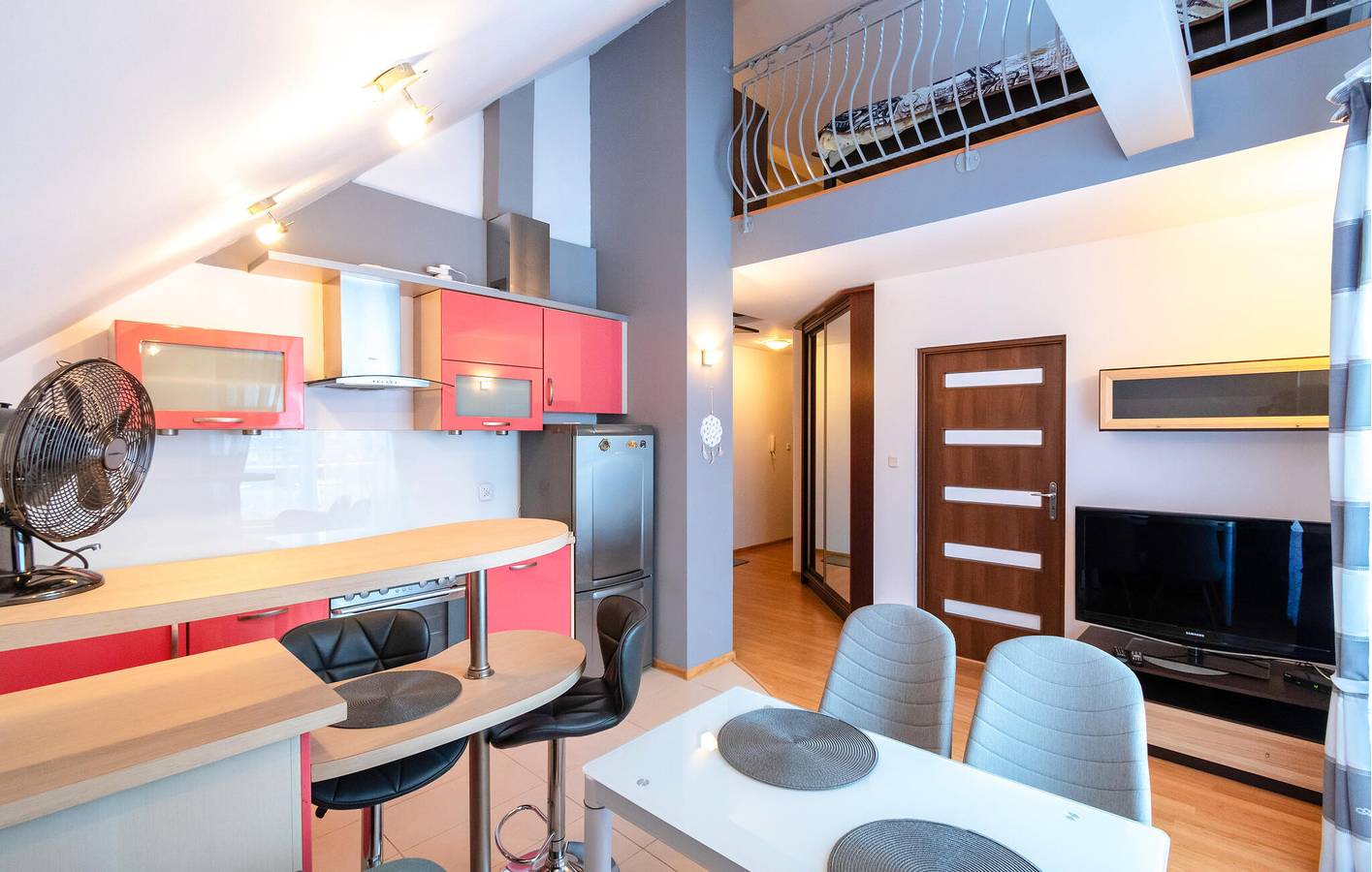 Cały apartament wypoczynkowy, Apartament wakacyjny dla 5 osób z basen in Żarnowska, Słowiński Park Narodowy