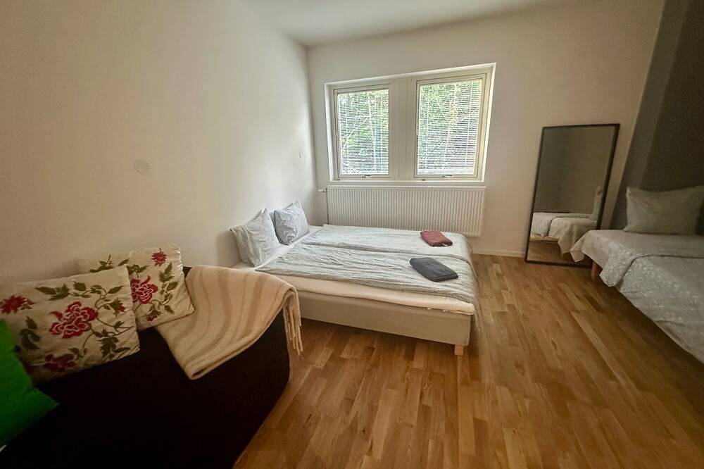 Ganze Wohnung, Big Studio Apartment in Sollentuna, Stockholm in Sollentuna kommun, Schwedische Ostsee