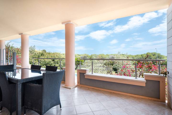 Gîte pour 8 personnes, avec jardin dans Orosei - 2