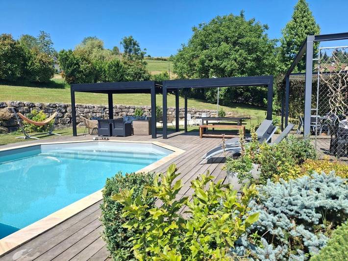 Location de vacances pour 12 personnes, avec jardin ainsi que piscine et vue à Miribel-les-Échelles - 4