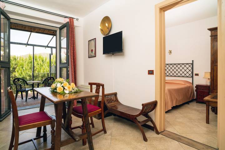 Appartement entier, Appartement de vacances 'Garden Cottage I Dammusi - Arancio' avec vue montagne in Castelmola, Province de Messina