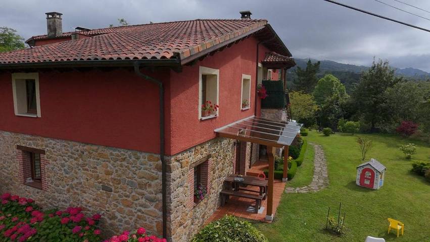 Casa rural para 4 personas, con vistas y jardín en Parres - 2