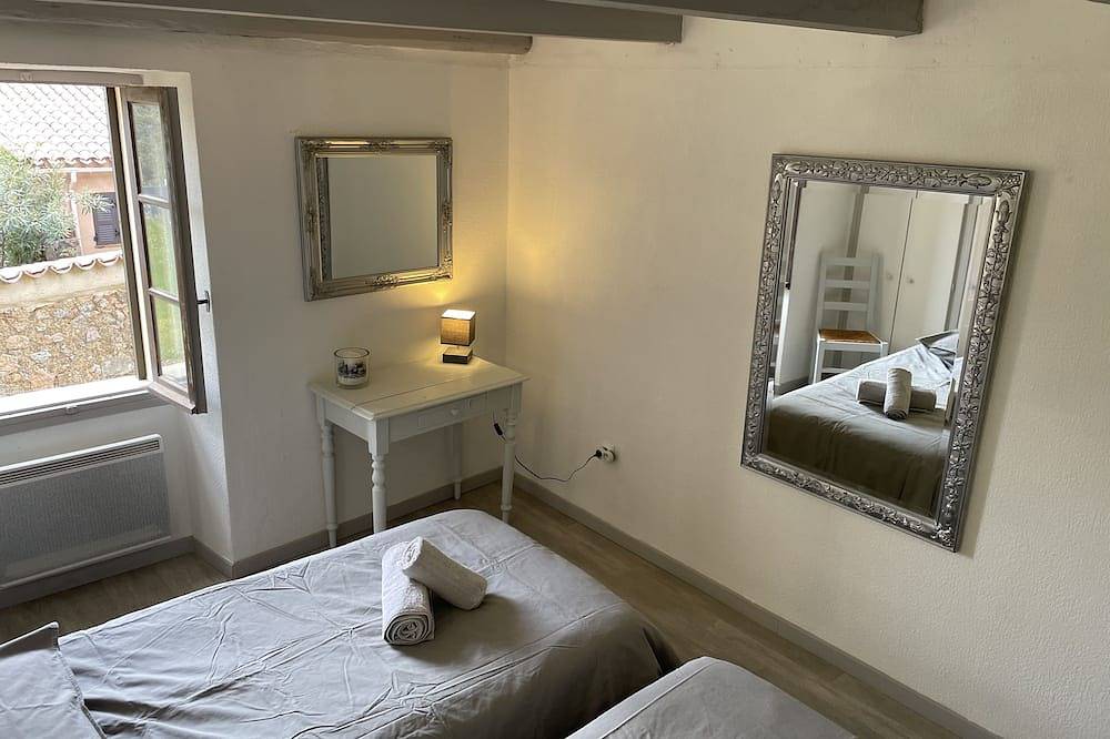 Apartamento entero, Piana Comfortable duplex apartment in the heart of the village in Piana, Region de Ajaccio