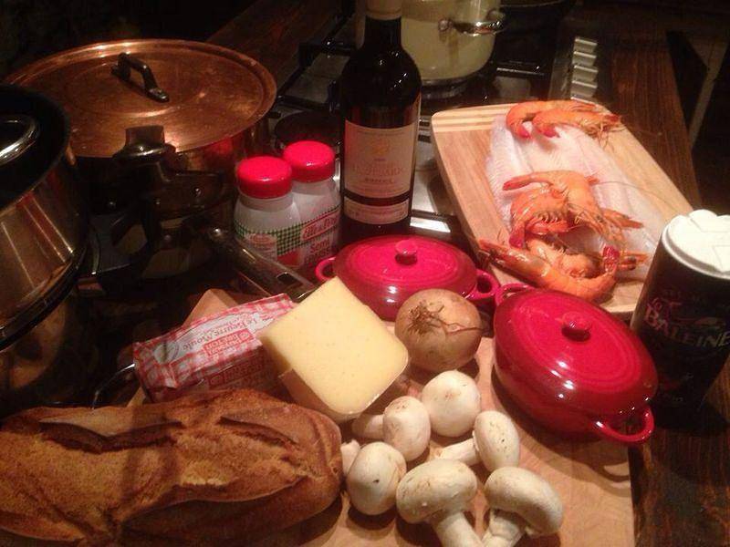 Entire vacation apartment, Holiday flat in Pujols with barbecue and pool in Pujols (Gironde), Libourne region