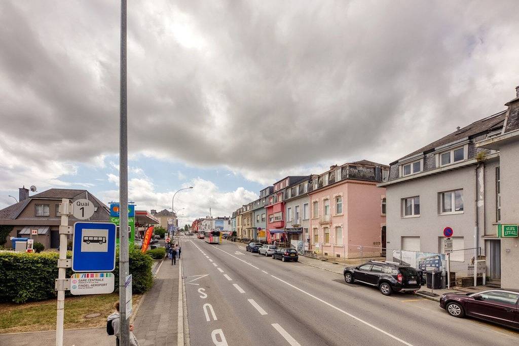 Appartement entier, Lovely Bonnevoie 1Br w/ Balcony & Elevator, by Blueground in Luxembourg (ville), Luxembourg