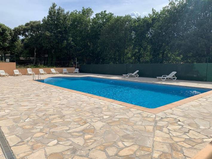 Gîte pour 4 personnes, avec jardin et piscine à Gassin - 2