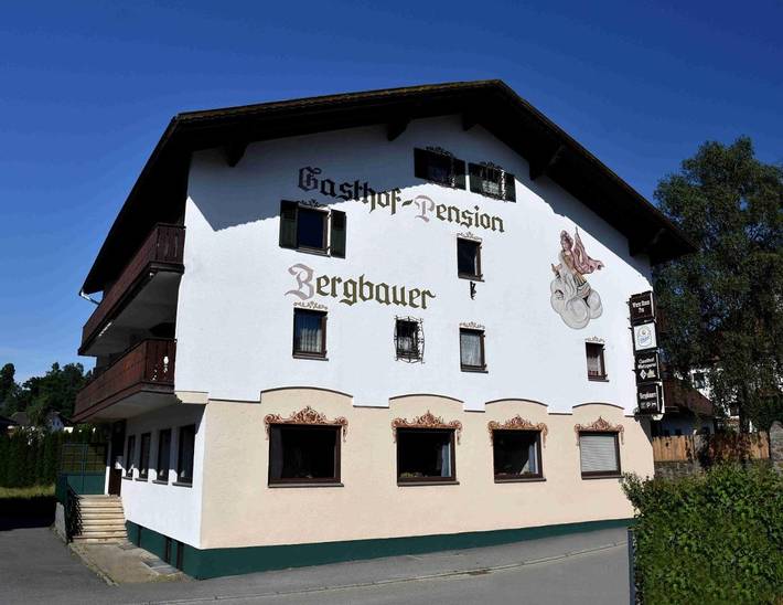 Ferienhaus, mit Balkon und Garten sowie Ausblick