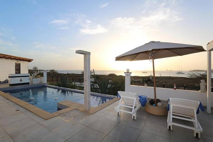 Chambre d’hôte pour 2 personnes, avec piscine ainsi que jardin et vue dans Cap-Vert - 2
