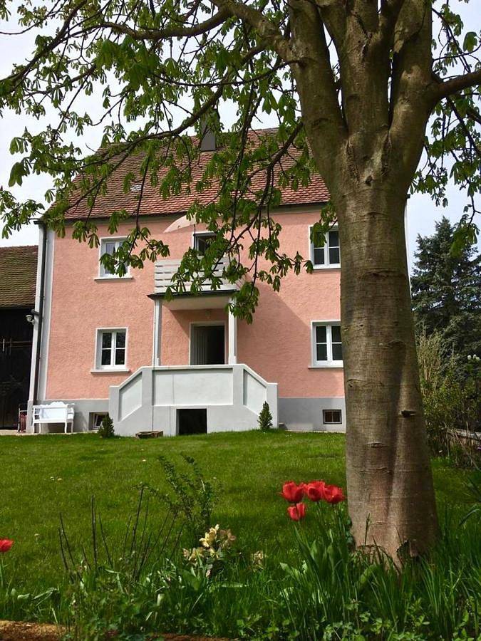 Ferienhaus für 7 Personen, mit Ausblick und Sauna sowie Garten, kinderfreundlich