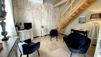 Cottage pour 4 personnes, avec jardin à Châteauponsac