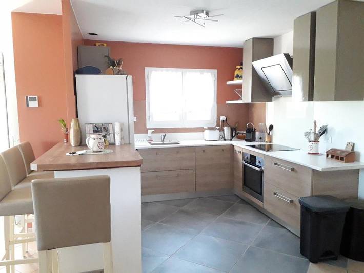 Location de vacances pour 2 personnes, avec piscine et jardin ainsi que terrasse et vue à Canet (Hérault) - 2