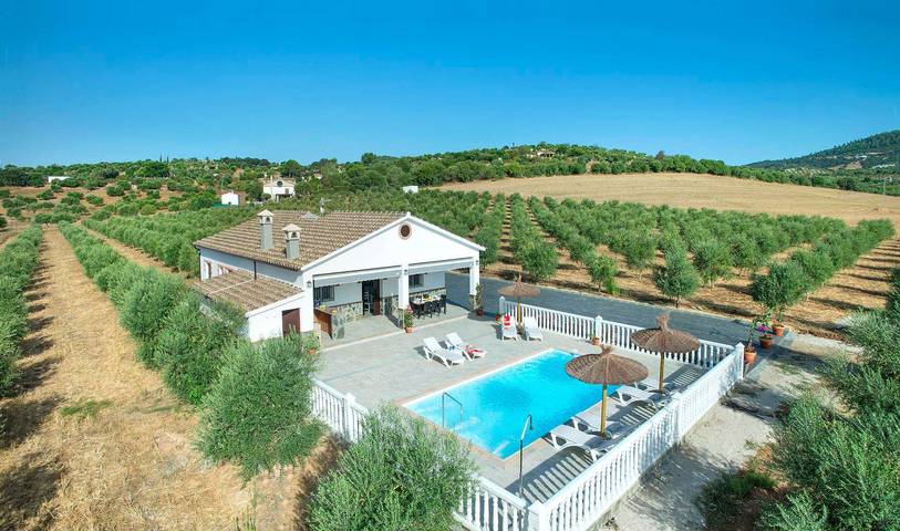 Casa rural para 8 personas, con jardín en Prado del Rey - 2