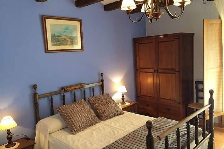 Gîte pour 8 personnes, avec terrasse et jardin à La Fresneda - 2