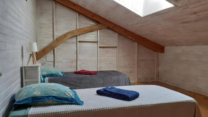 Maison de vacances pour 10 personnes, avec jacuzzi ainsi que piscine et balcon