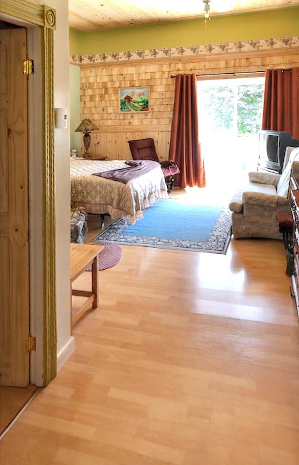 Apartamento entero, Apartamento cómodo Sainte-Angèle-de-Mérici 80 m² balcón! in Quebec