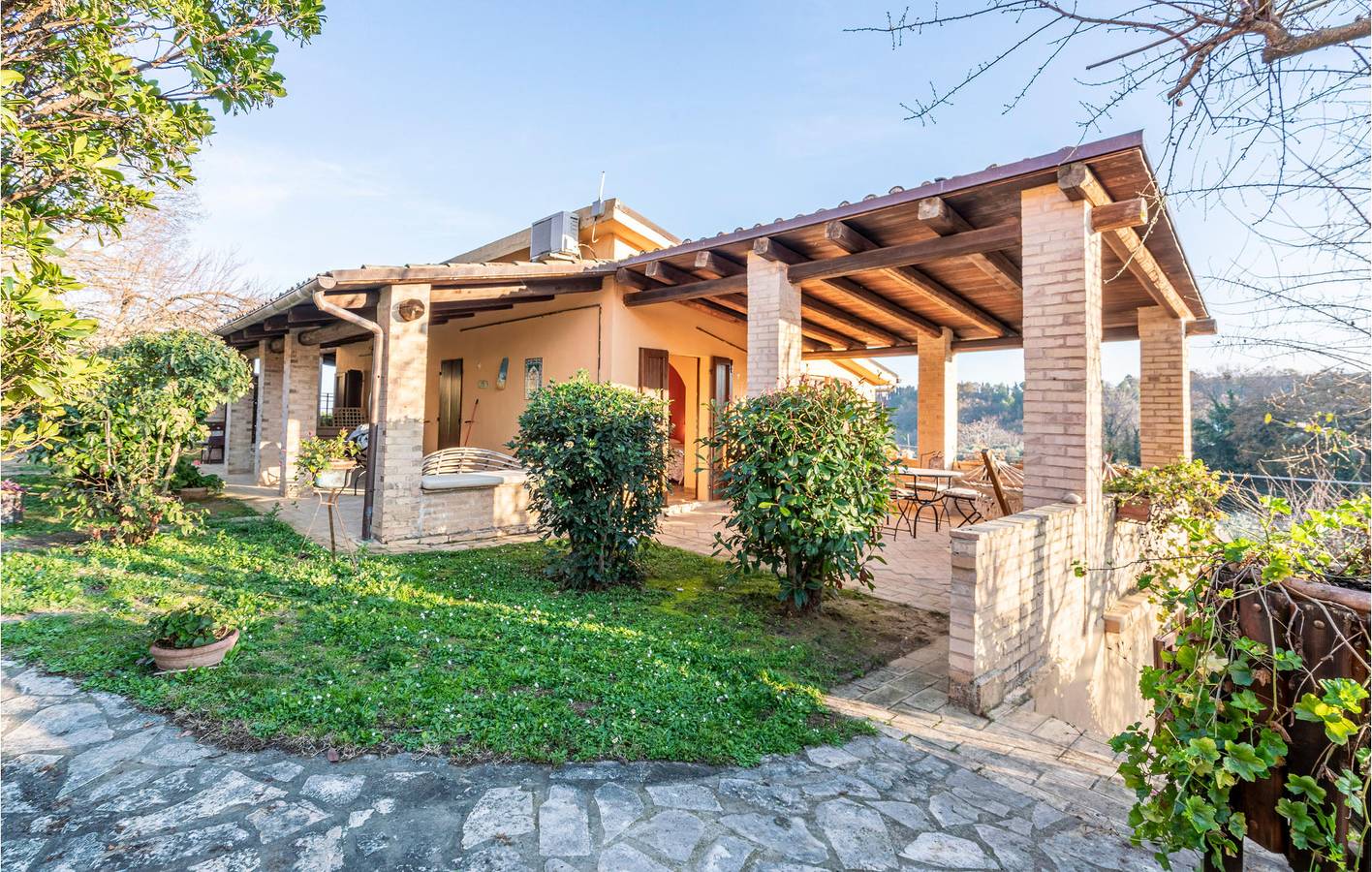 Ganze Ferienwohnung, Ferienwohnung für 2 Personen mit Pool in Montefiore dell'Aso, Ascoli Piceno Provinz