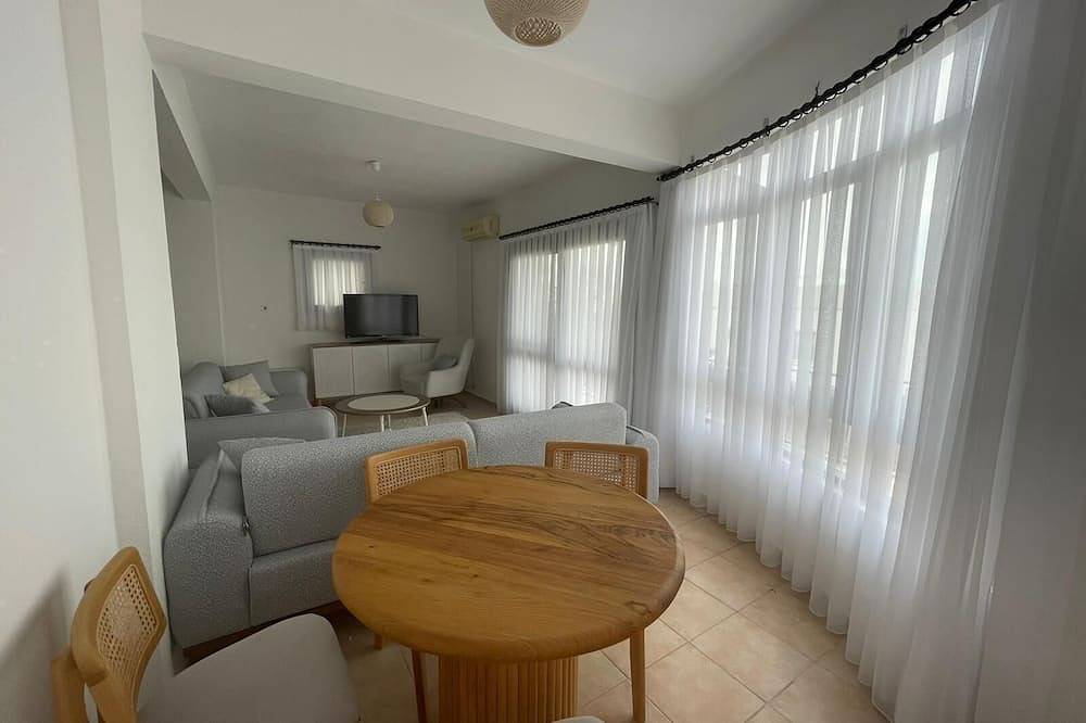 Ganze Wohnung, Deniz Manzaralı Geniş Teraslı Evimiz in Bodrum, Provinz Muğla