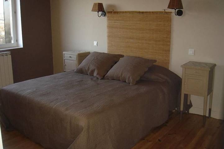 Location de vacances pour 4 personnes, avec jardin à Saint-Symphorien-d'Ozon - 3