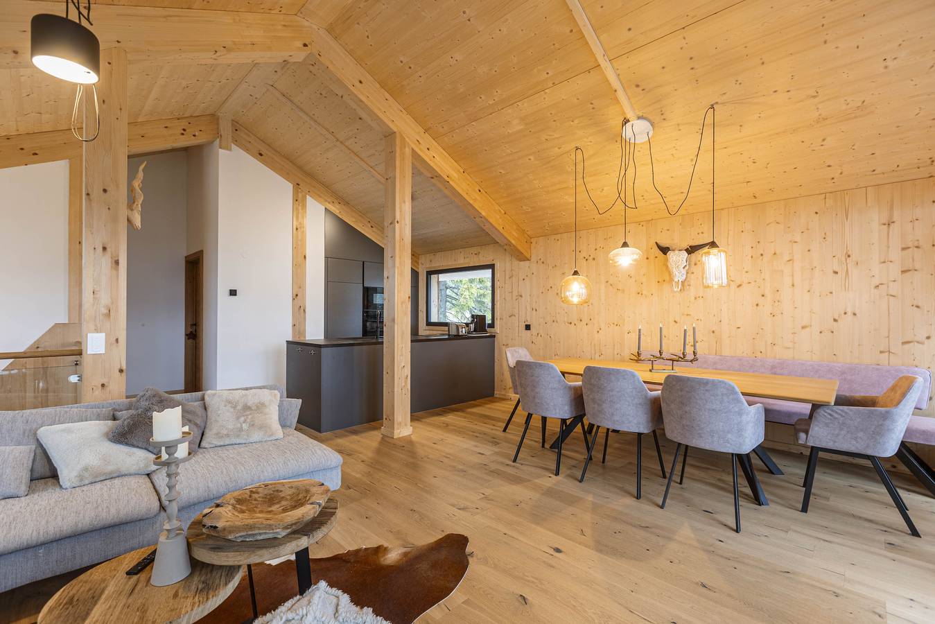 Superior Chalet # 6 mit Sauna & Hot Tub in Stadl-Predlitz, Turracher Höhe