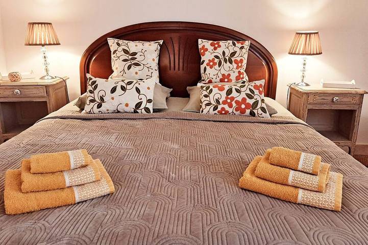 Cosy Chamber - Air-conditioned Suite in Sancoins, Saint-Amand-Montrond