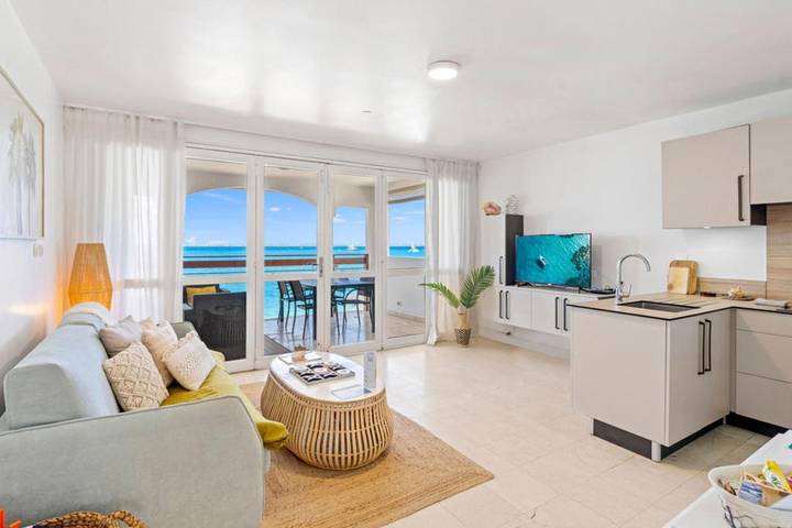 Gîte pour 6 personnes, avec balcon dans Baie de Grand Case - 2