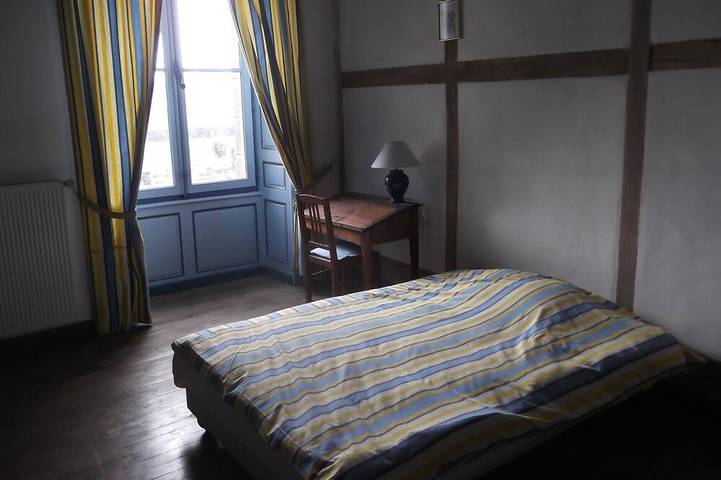 Château pour 35 personnes, avec jardin dans Mayenne - 4