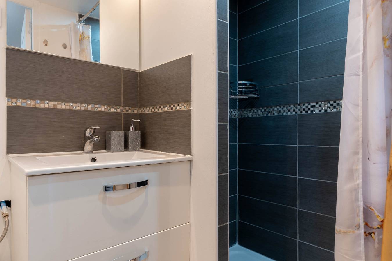 Appartement entier, L’Espérance d'Azur - 500 m de la plage in Cannes, Côte méditerranéenne (France)