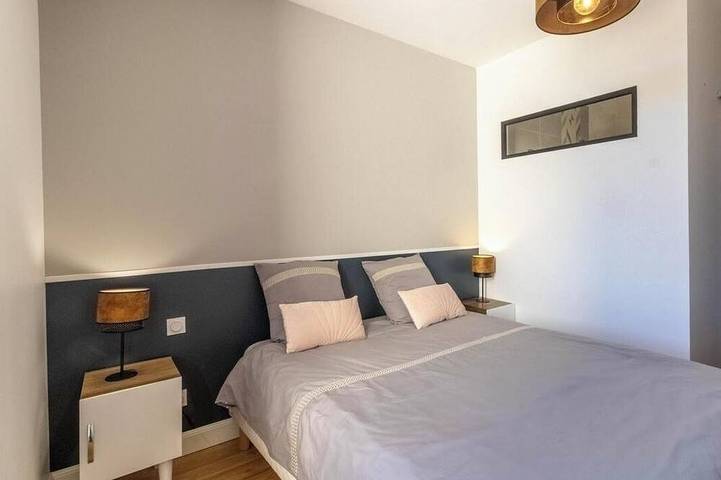 Location de vacances pour 8 personnes, avec terrasse et jardin à Juillan - 2