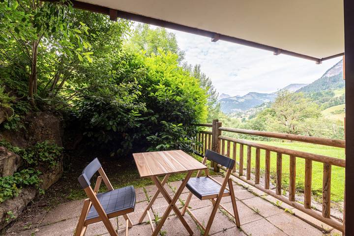 Gîte pour 6 personnes, avec terrasse et piscine à Flumet - 2