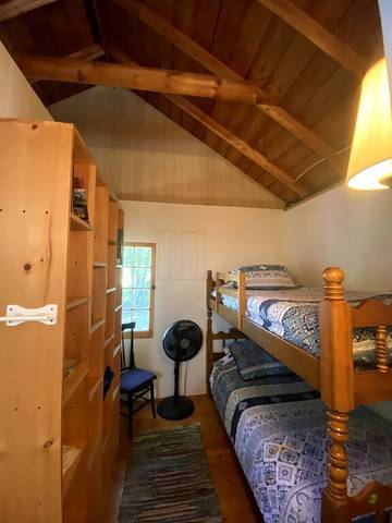 Cabin Rentals And Lodges for 6 Guests in Rideau Lakes, Ontario, Picture 4