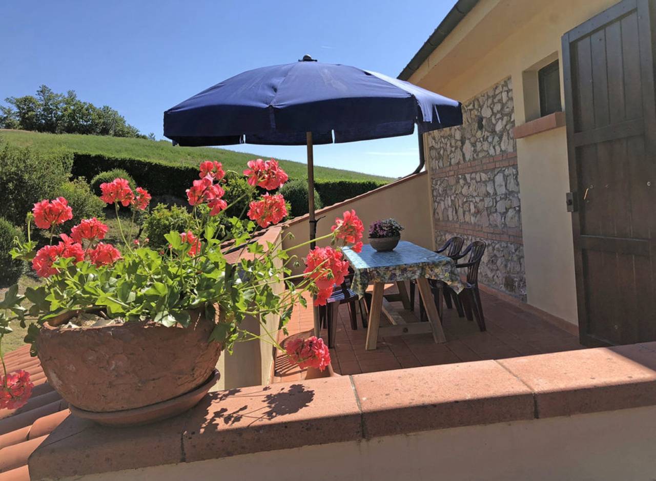 Appartement entier, Appartement "1" avec piscine partagée, Wi-Fi et climatisation in Montecatini Val di Cecina, Côte des Étrusques