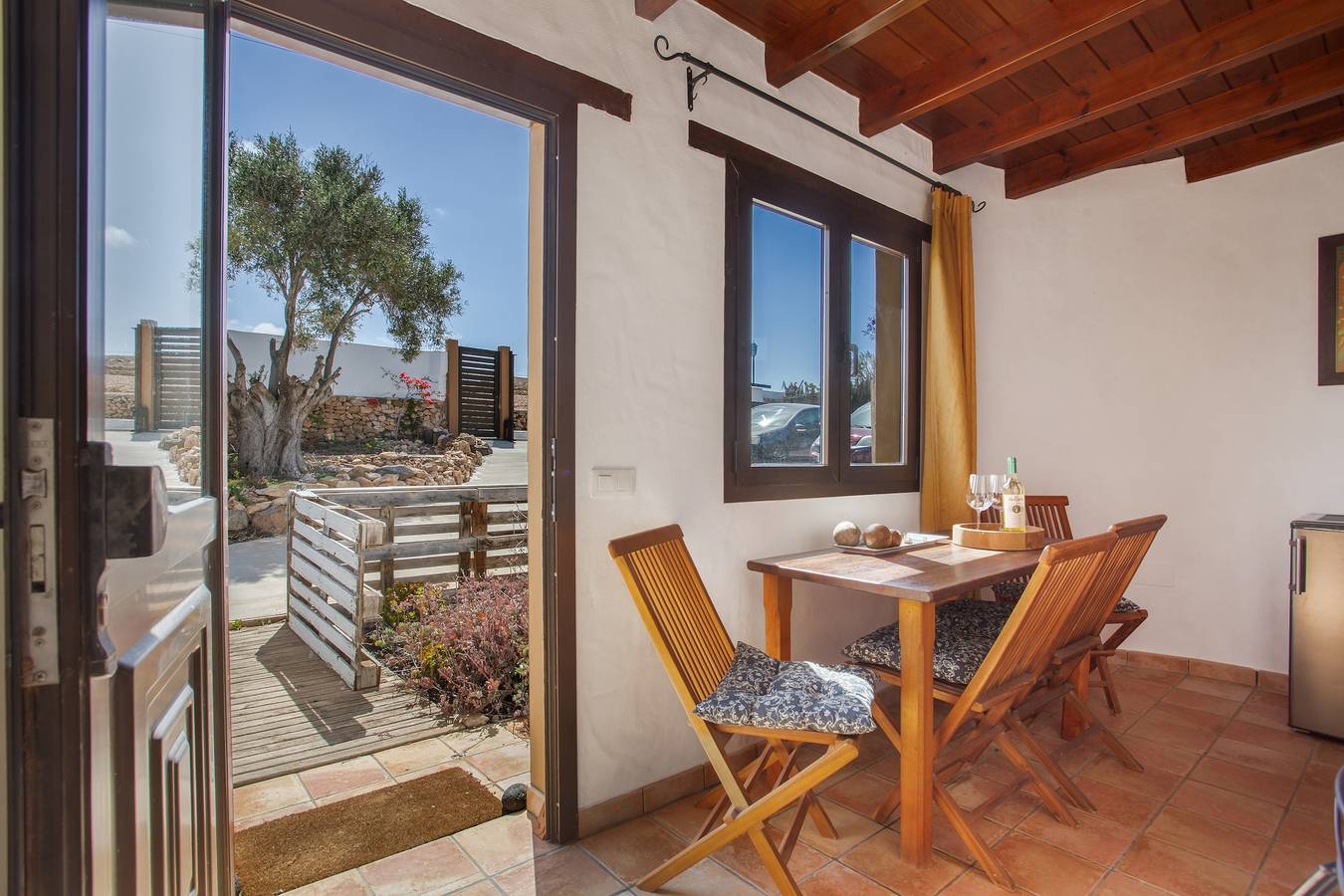 Apartamento entero, Apartamento de vacaciones 'El Paraiso En Tindaya' con terraza compartida y aire acondicionado in Tindaya, Fuerteventura