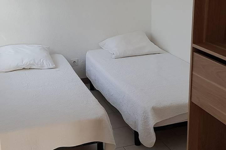 Location de vacances pour 6 personnes, avec jacuzzi ainsi que jardin et terrasse, animaux acceptés dans Port De Porto Vecchio - 3