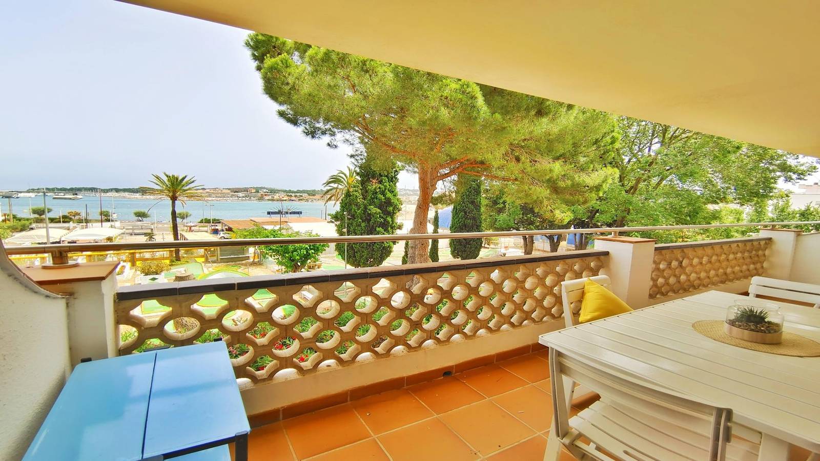 Geheel vakantieappartement, Vakantieappartement voor 6 personen met balkon/terras in L'Escala, Upper Empordà