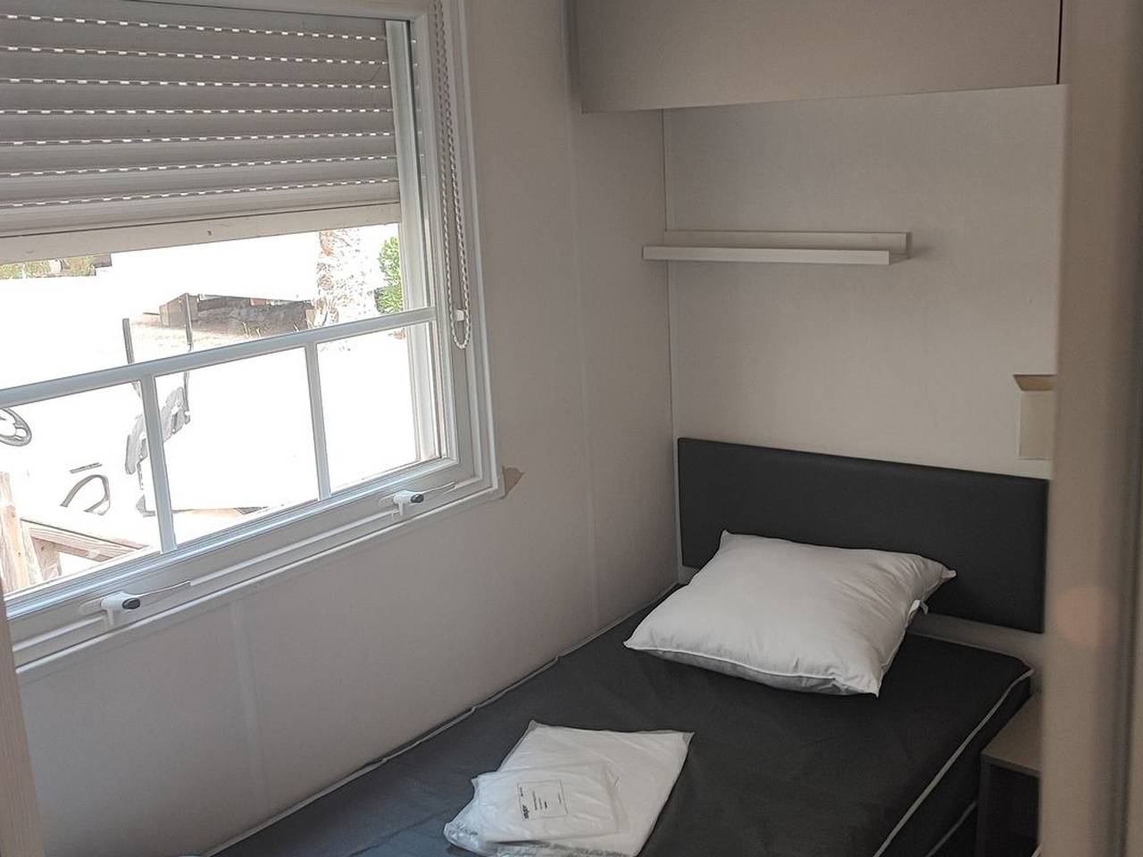 Mobil home confortable, clim - 6 pers. in Saint-Cyprien, Côte méditerranéenne (France)