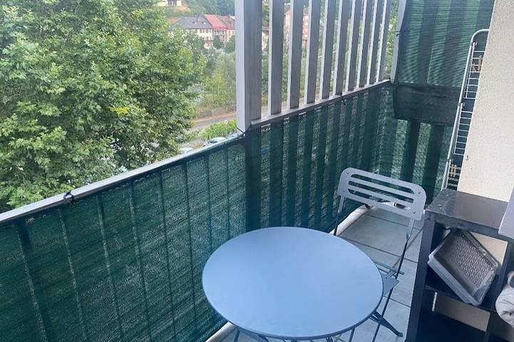 Appartement entier, Studio sortie albertville au bout du centre ville  Tous commerces à proximité in Albertville, Région d'Albertville