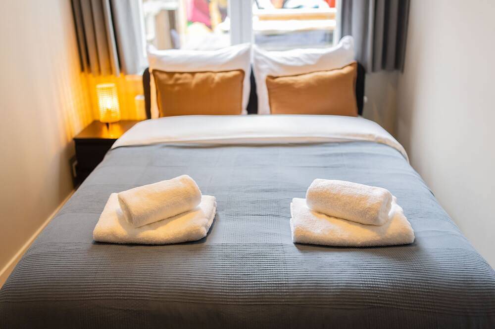 Rotterdam Rustique  3Bdr Apartment Juf in Rotterdam, South Holland