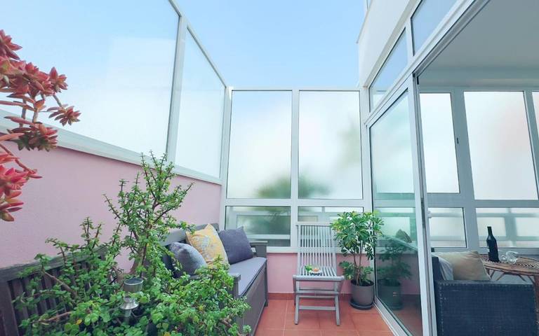 Gîte pour 4 personnes, avec piscine et jardin dans Cho - 3