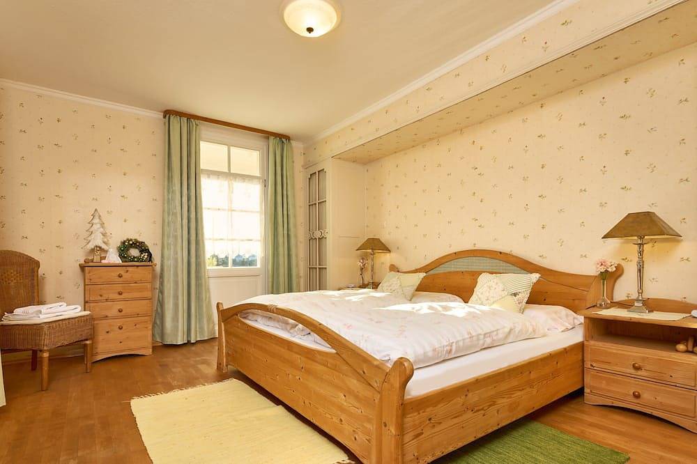 Ganze Wohnung, 4-Sterne-Komfort-Ferienwohnung  Panoramablick über den Schwarzwald nahe Titisee in St. Märgen, Südschwarzwald