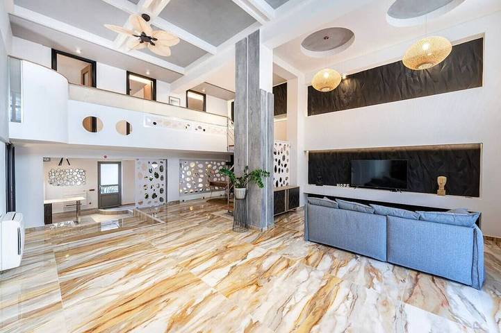 Holiday home for 6 people, with hot tub and garden as well as balcony in Kos Town