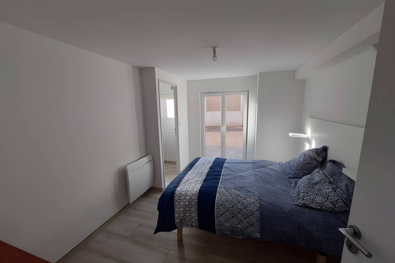 Entre vignes et forêts en Mâconnais in Azé (Saône-et-Loir), Région de Mâcon