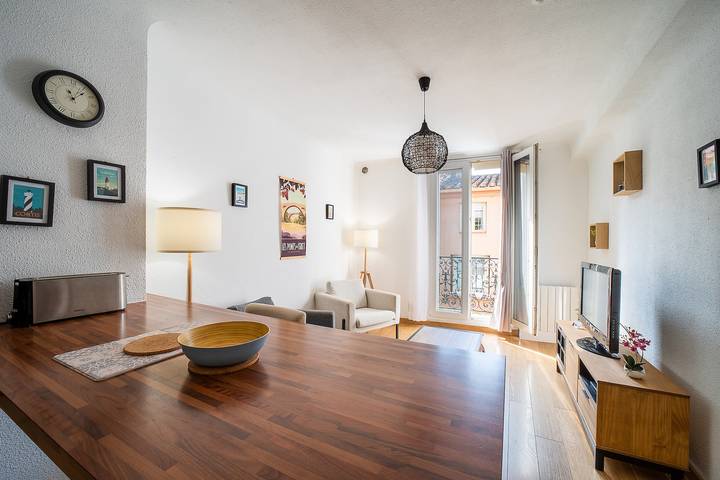 Ganze Wohnung, Ferienwohnung für 2 Personen mit Balkon in Céret, Mittelmeerküste (Frankreich)
